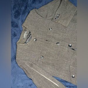 Women’s business casual two-piece pants with button shirt